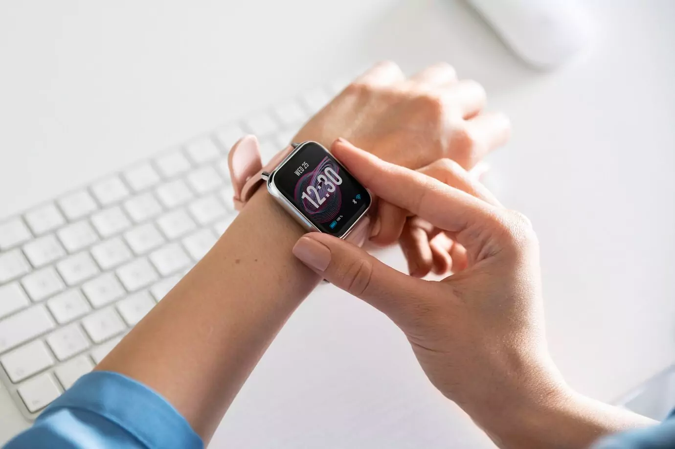 close-up-hand-using-smartwatch